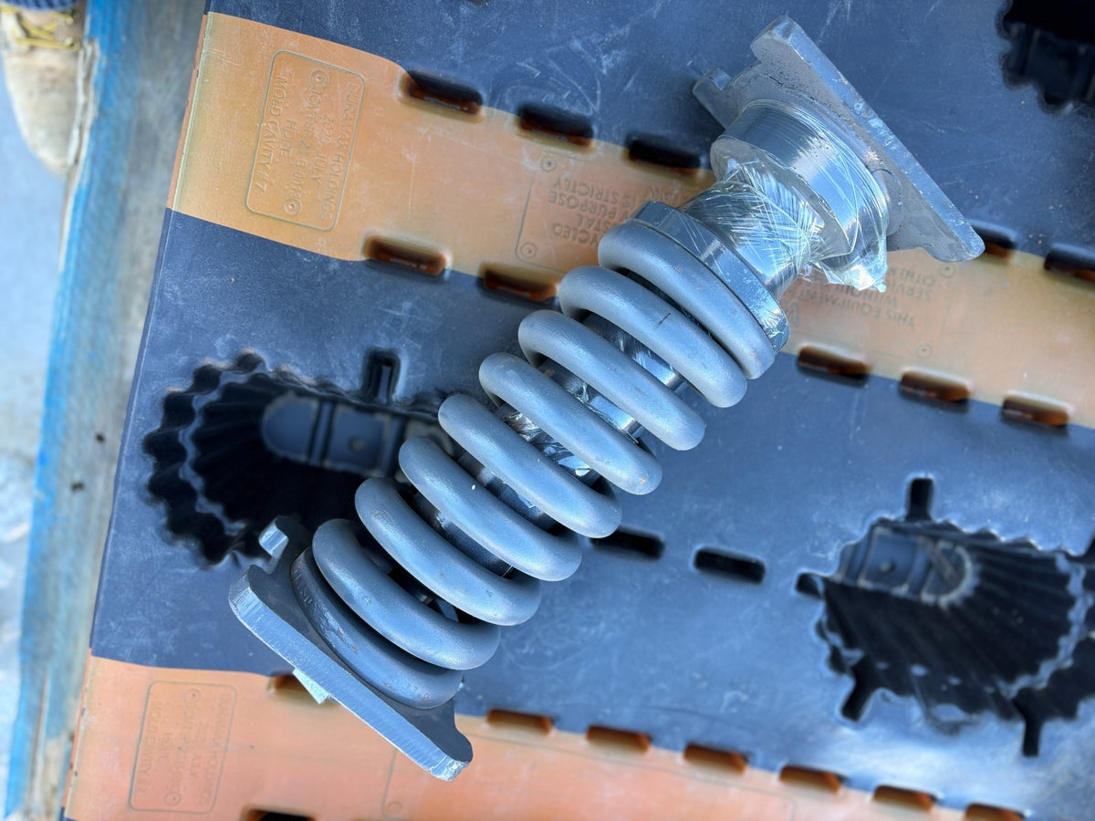 Track Adjuster Cylinder Recoil Assy Fits For Bobcat E60
