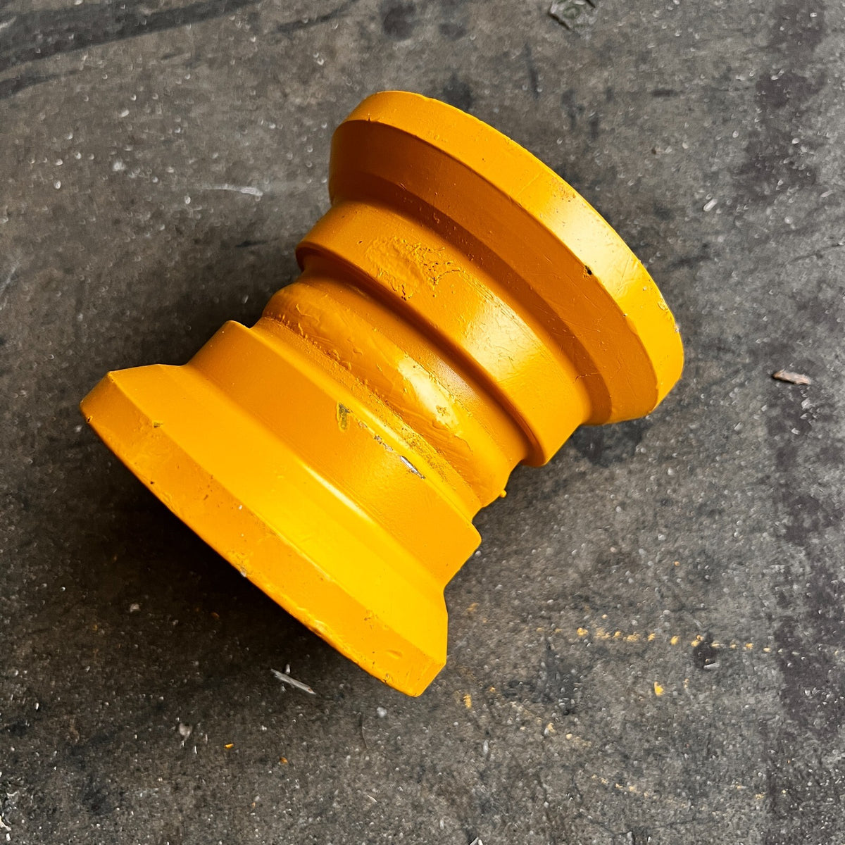 Pe64D00005F1 Track / Bottom Roller For Case Cx16B Cx17B Cx18 Be64D01006P1