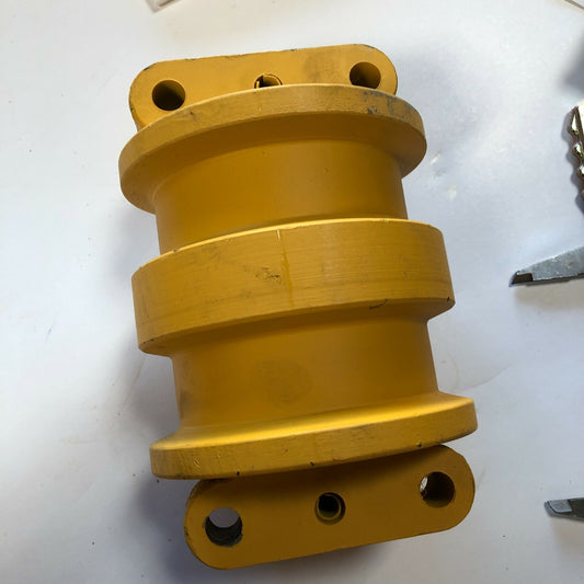 05613-07100 Bottom Track Roller Fits Takeuchi Tb070 Tb175 Tb285 Tb180Fr Tb290