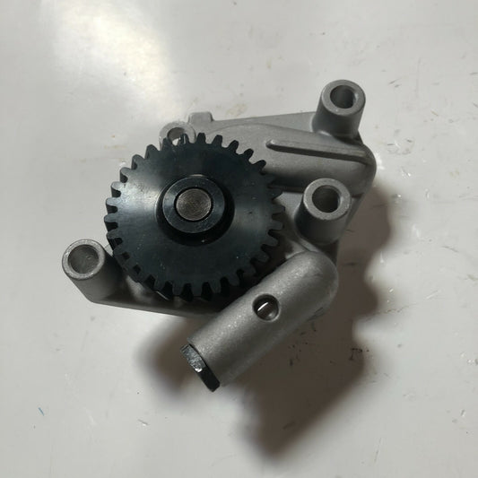 Oil Pump Ym129900-32001 For Komatsu Pc75R-2 Pc80Mr-3 Pw75R-2 Engine 4Tnv98 4D98E