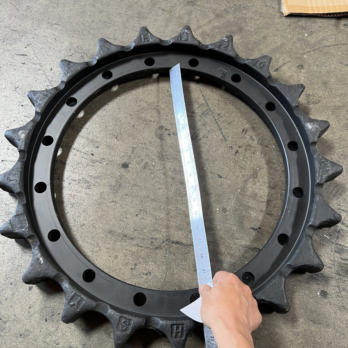 8E-9805 8E9805 SPROCKET FOR ,E320 E322 E315B E318C E319C E319D